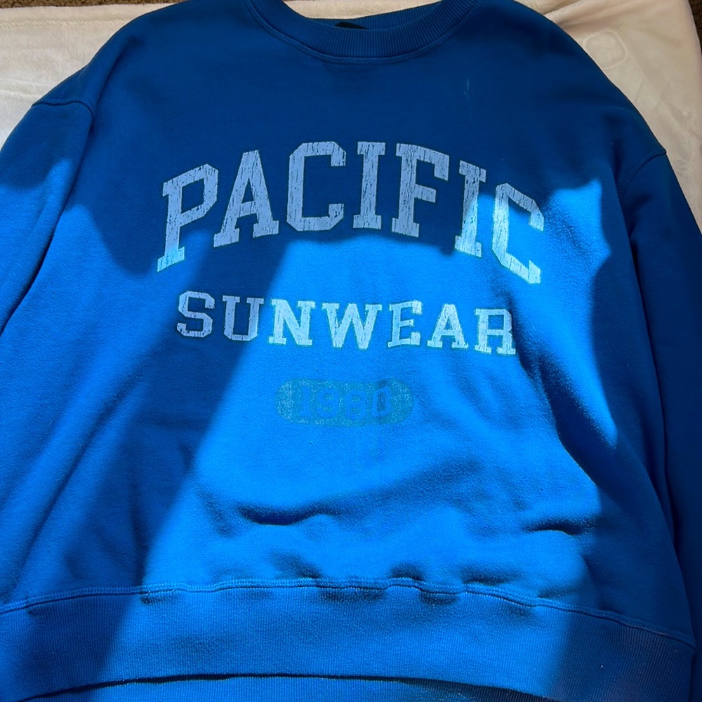 “pacsun” blue crewneck, size M